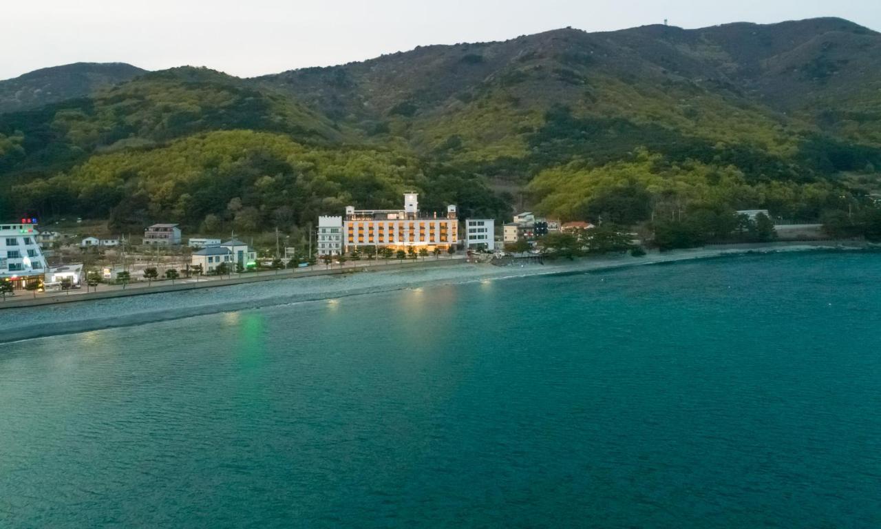 Stubborn Hotel Geoje Eksteriør billede
