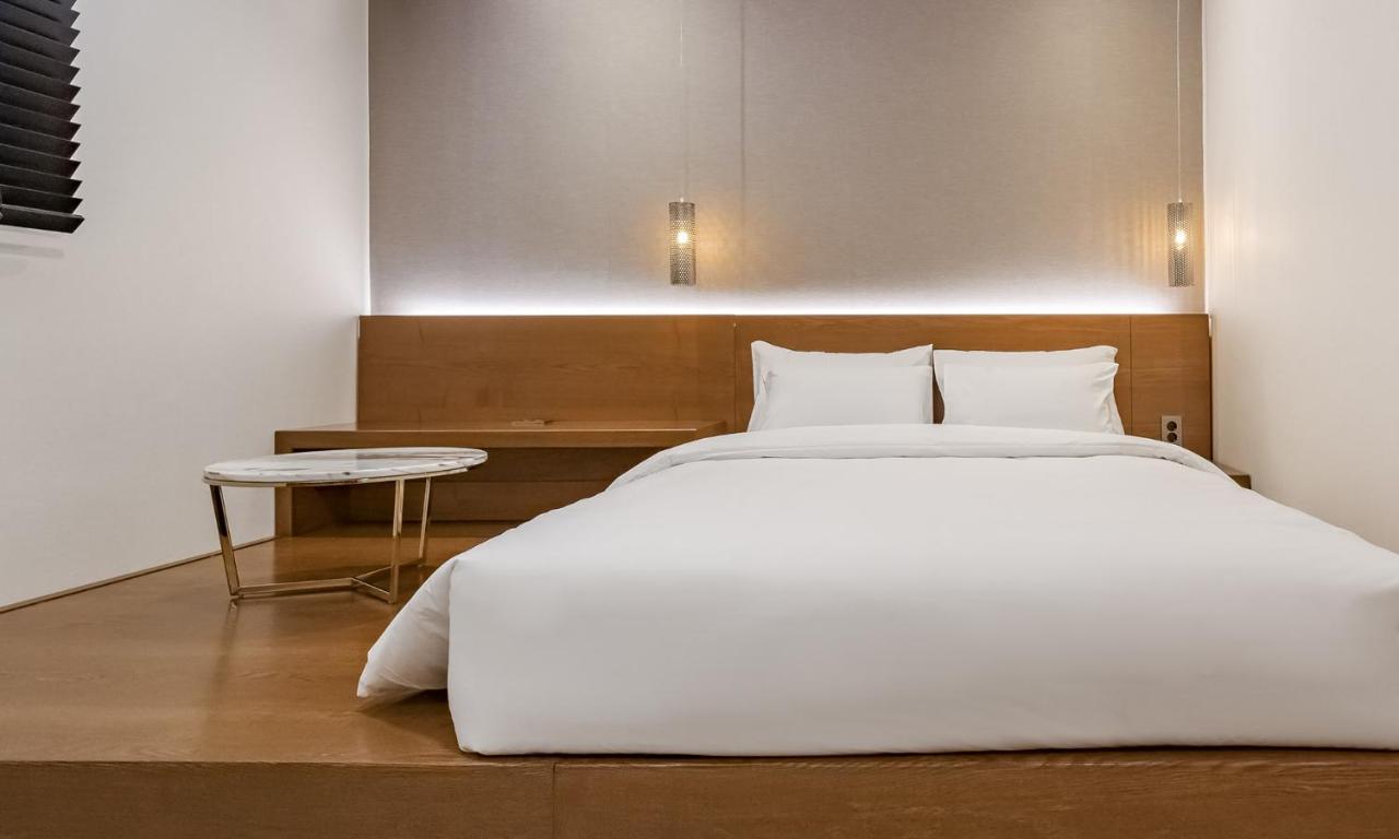 Stubborn Hotel Geoje Eksteriør billede